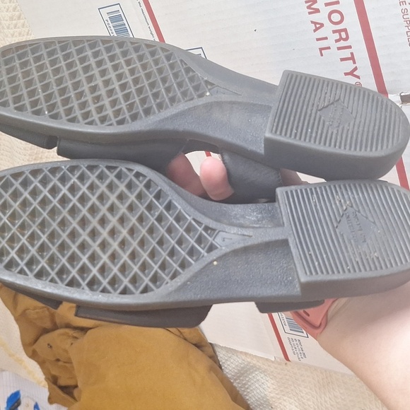 A2 BY AEROSOLES BLACK SANDLES SIZE 7 - Picture 7 of 8